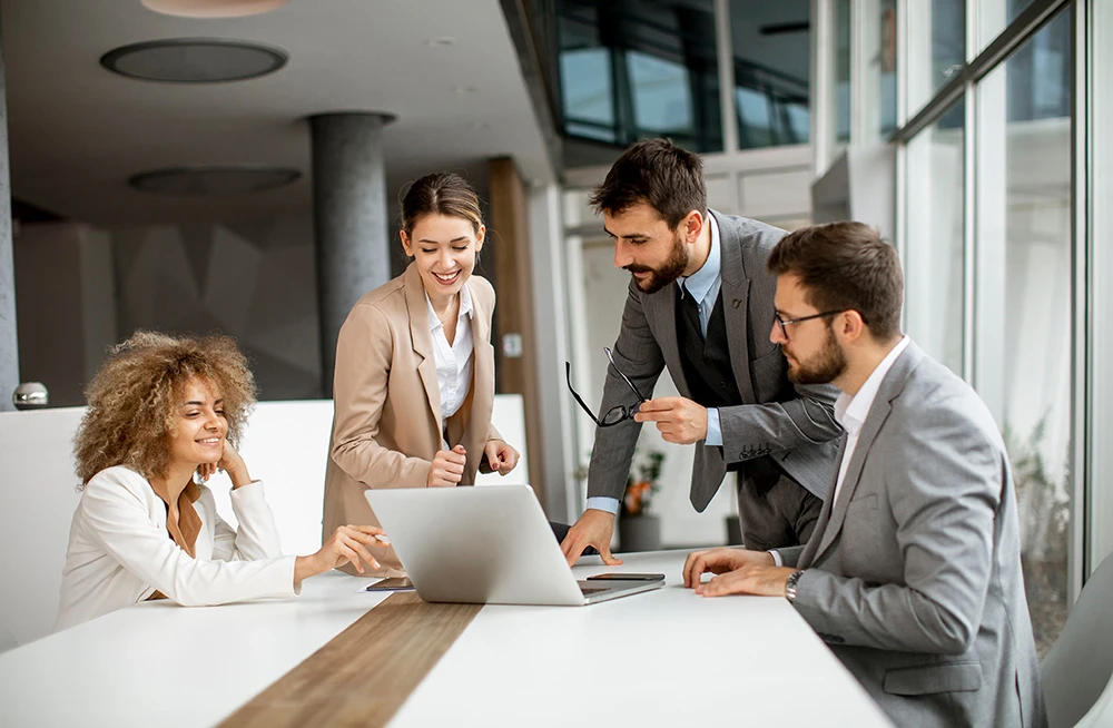 Reklam filmleri, motion grafikler ve dijital içerikler üreterek markanızın hikayesini etkili bir şekilde anlatıyoruz.